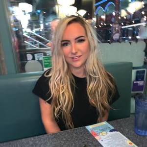 Meet your Posher, Alex